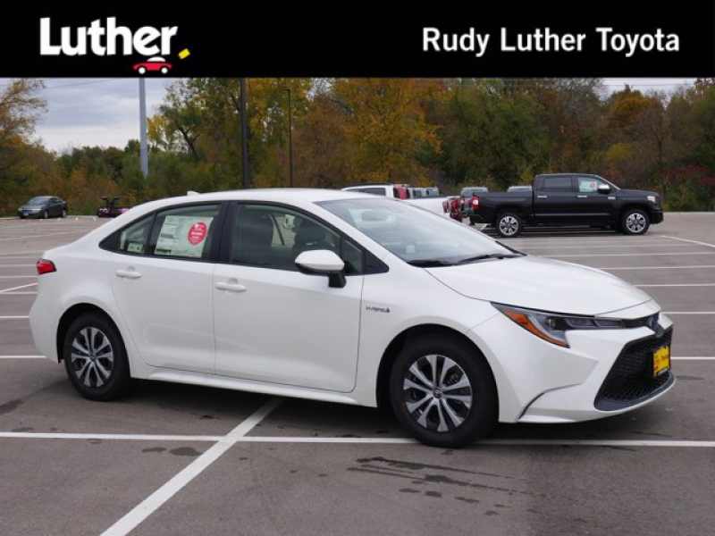 2021 Toyota Corolla White | White 2021 Toyota Corolla Hybrid in Golden