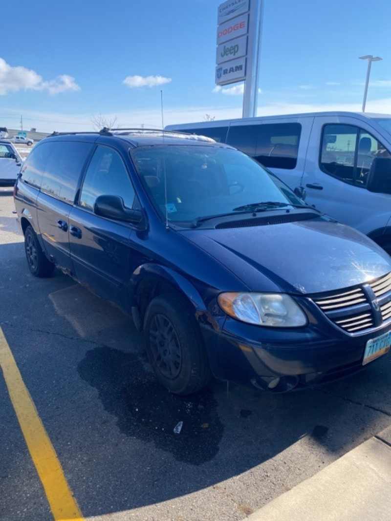 2005 Dodge grand caravan Blue, 124K miles Blue 2005