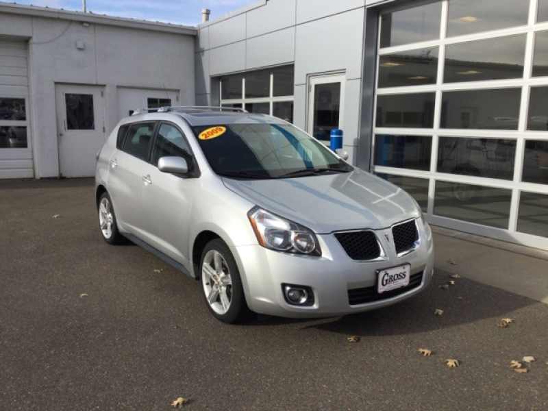 2009 Pontiac Vibe Silver, 113K miles Silver 2009 Pontiac Vibe Car for